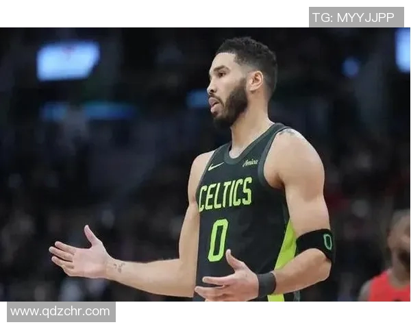 球迷炸锅：塔图姆这一行为引热议！